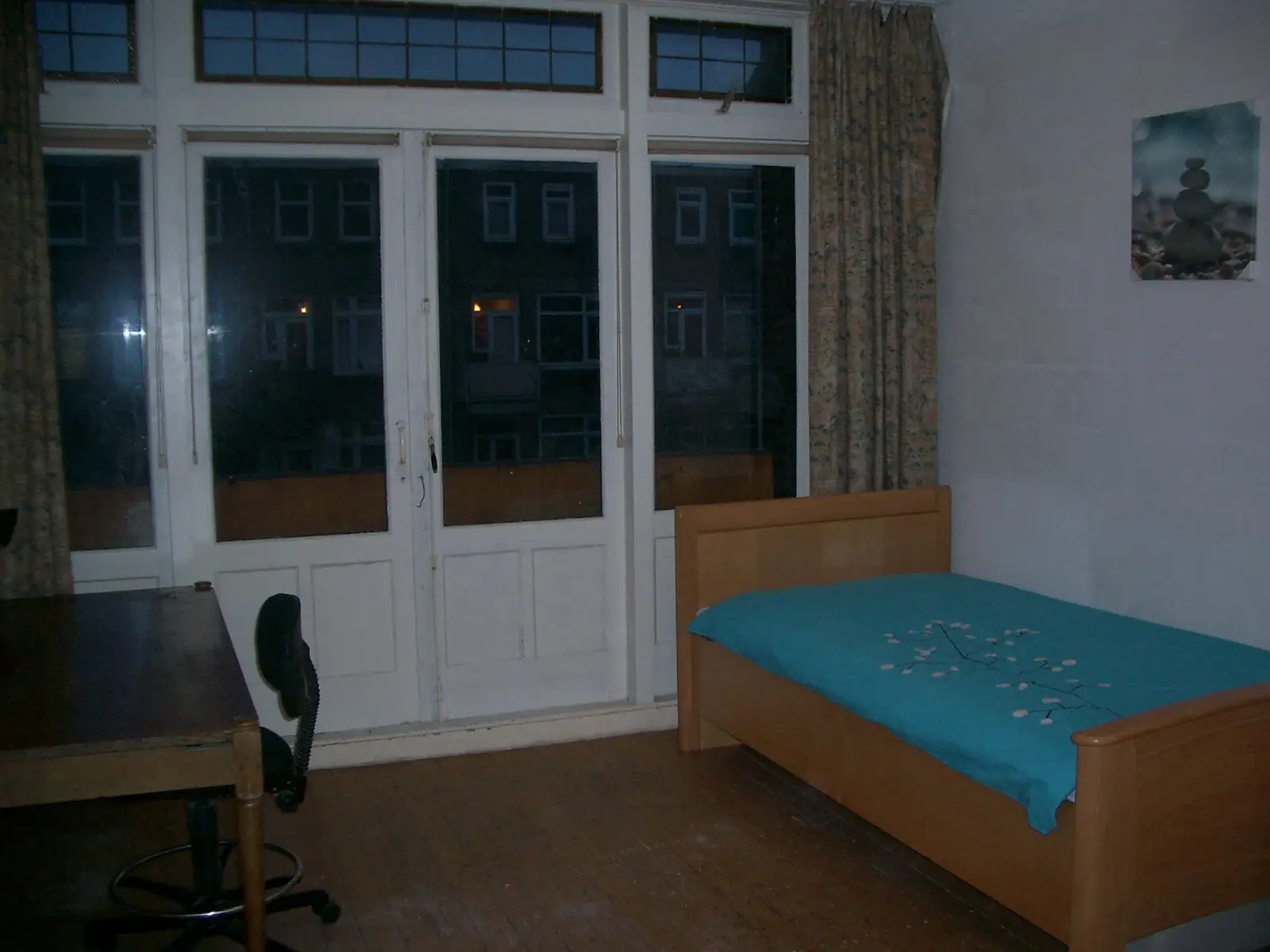 Image 2 of 7