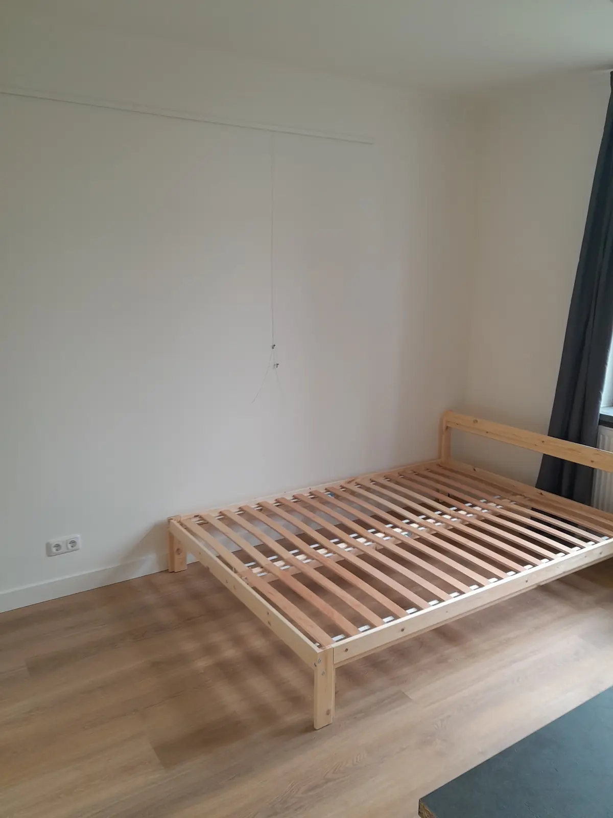 Image 2 of 8