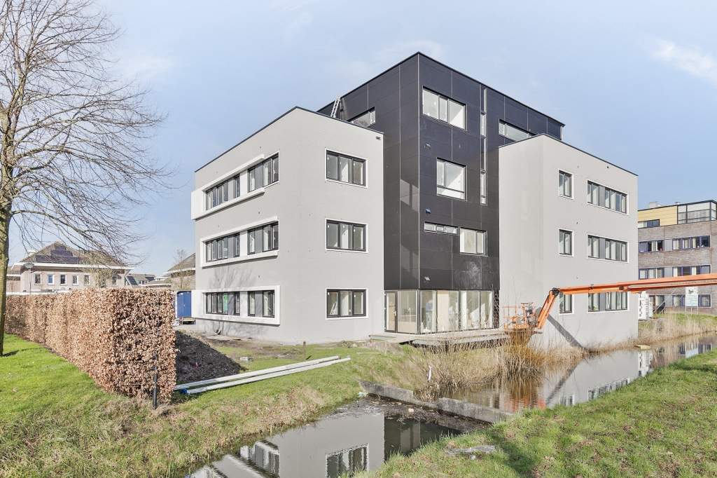 Afbeelding 2 van 27