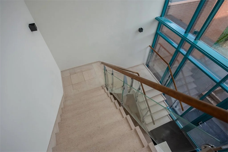 Image 13 of 25