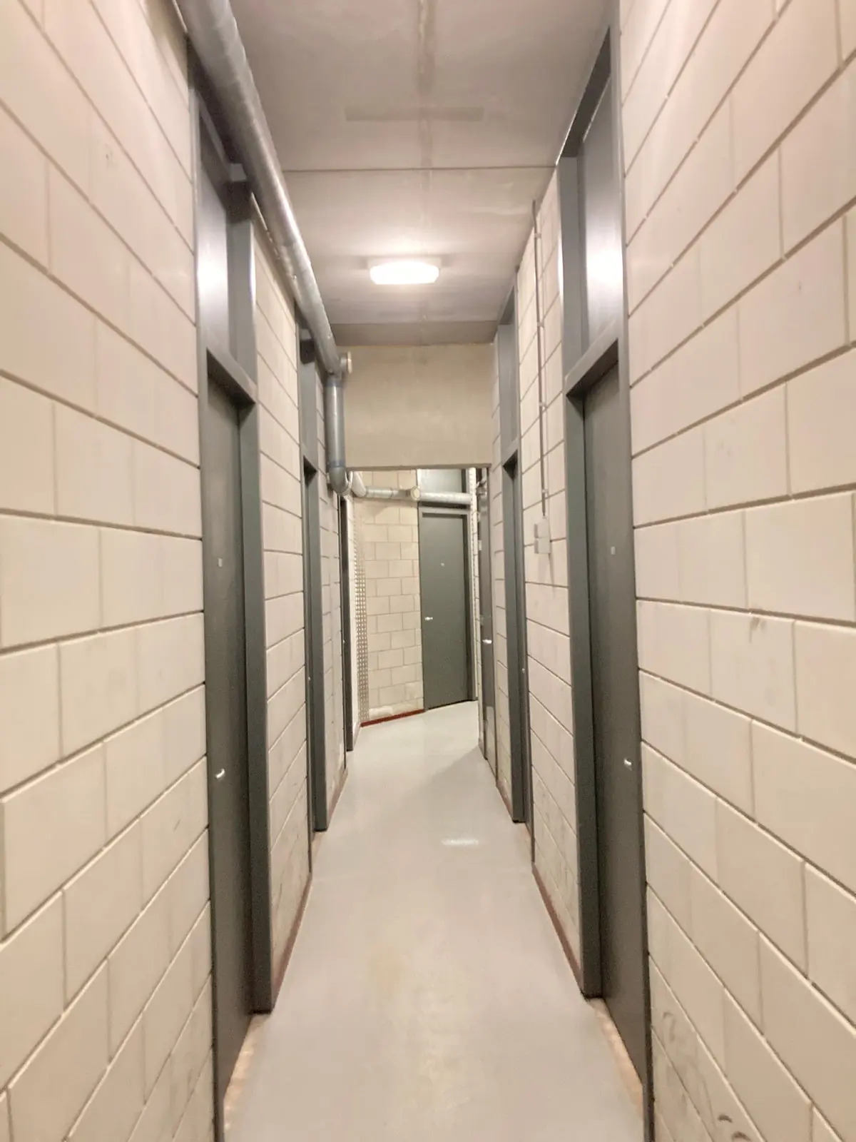 Image 26 of 28