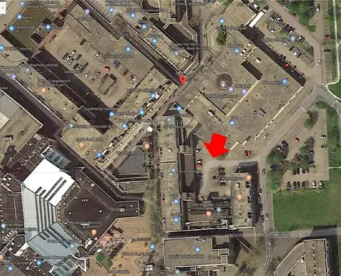 Parkeerplaats Neringpassage, Stadshart, Lelystad - Te Huur