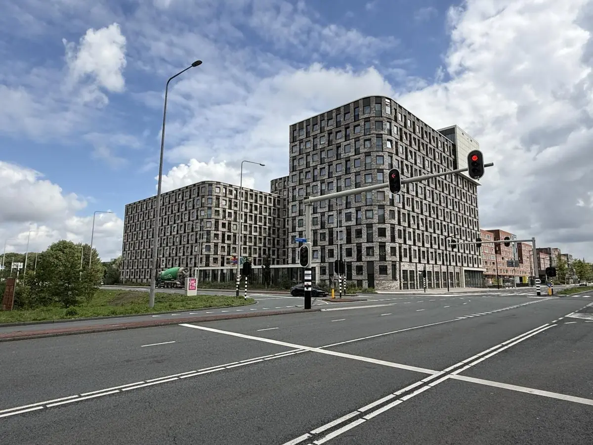 Image 2 of 15