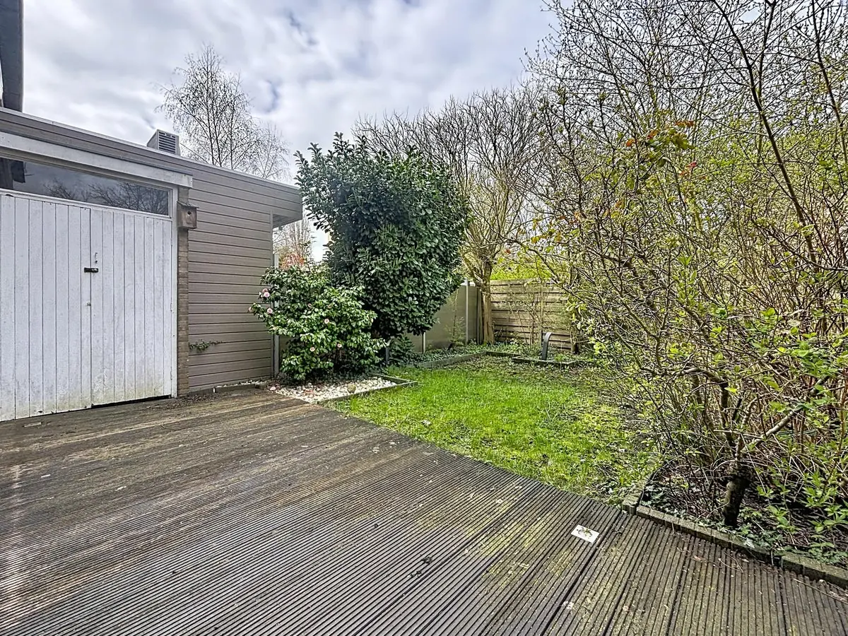 Image 9 of 23