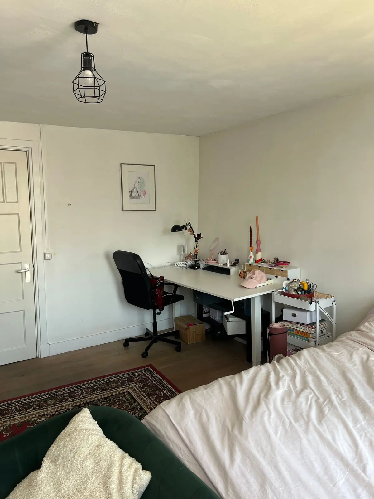 Image 4 of 7