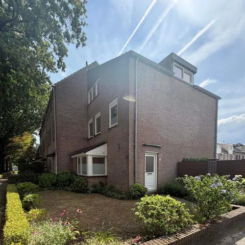 Espaciosa casa de esquina en Heikant-West, Veldhoven