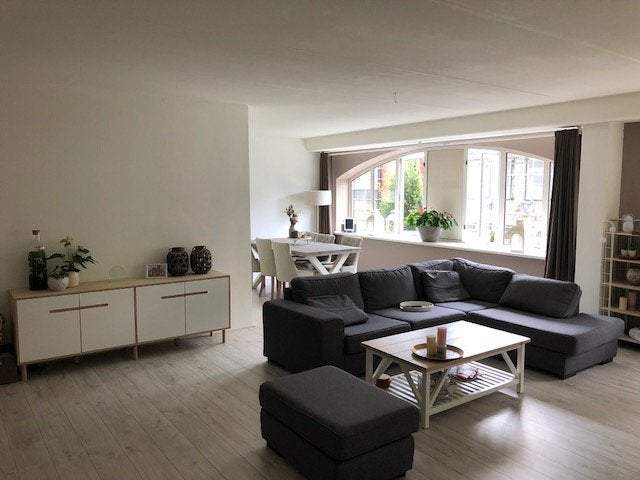 Bild 2 von 9