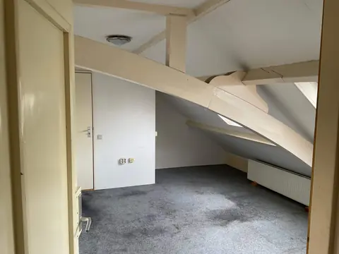Kamer met privékeuken aan de Renssenstraat, Arnhem – Te huur