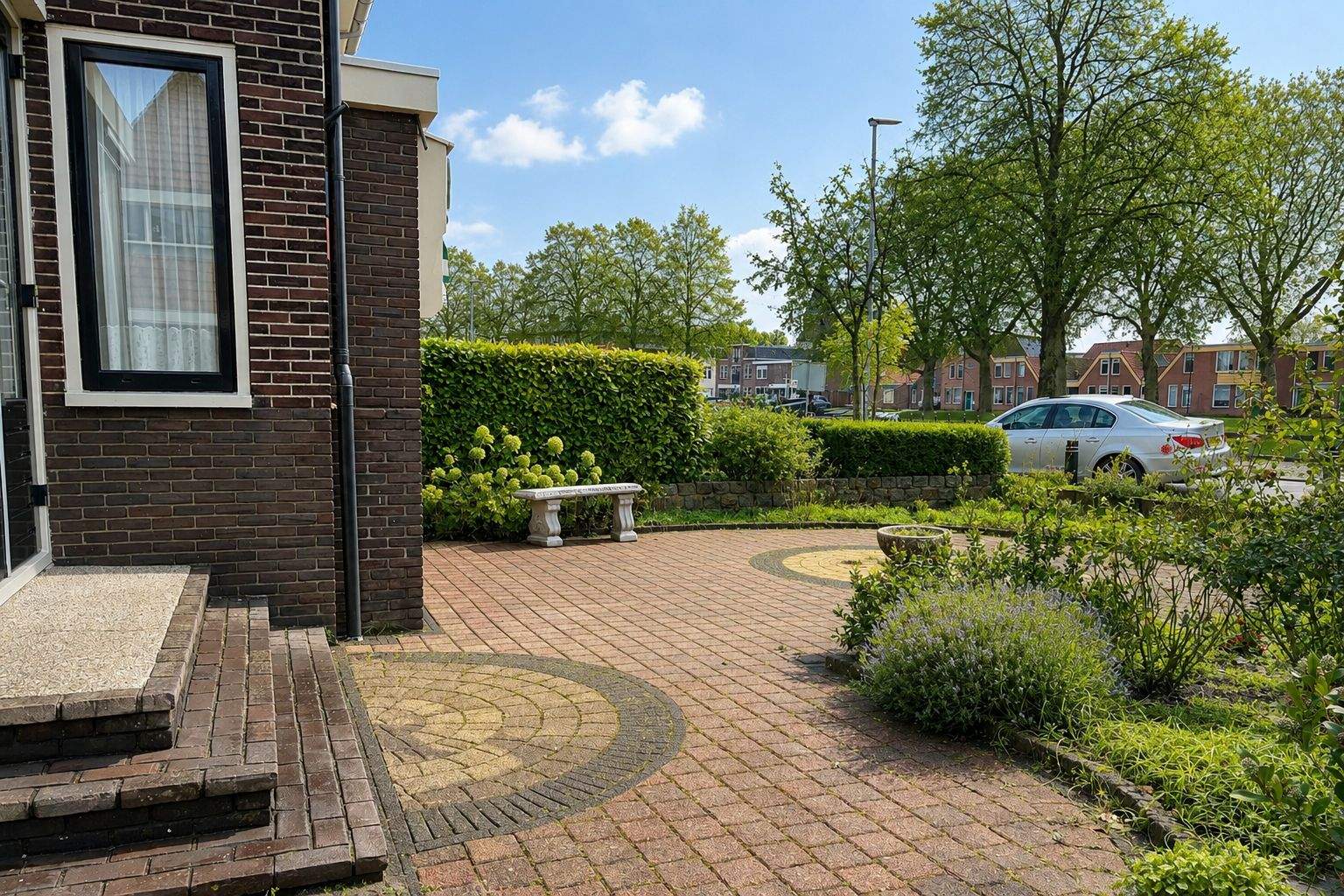 Image 27 of 38