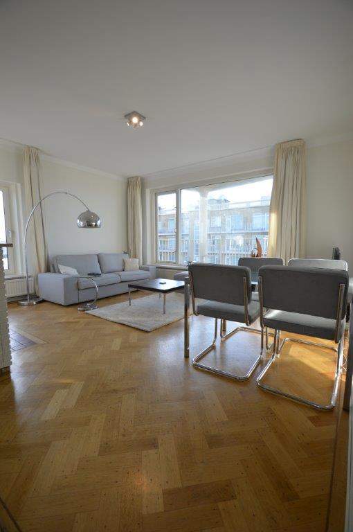Bild 2 von 24