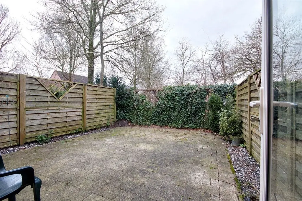 Image 14 of 16
