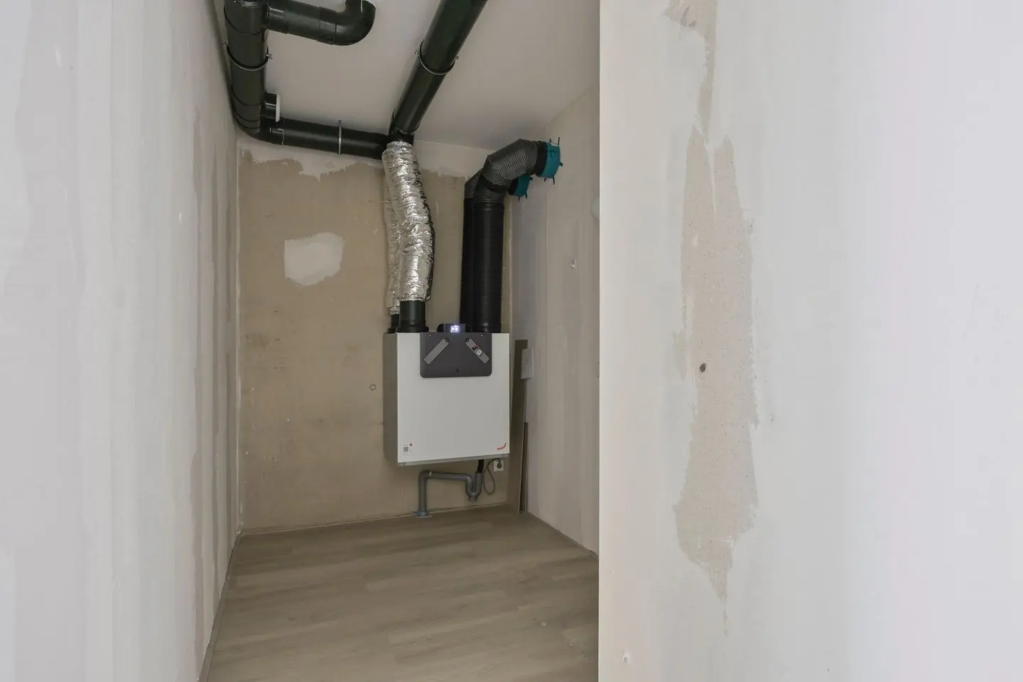 Image 19 of 25