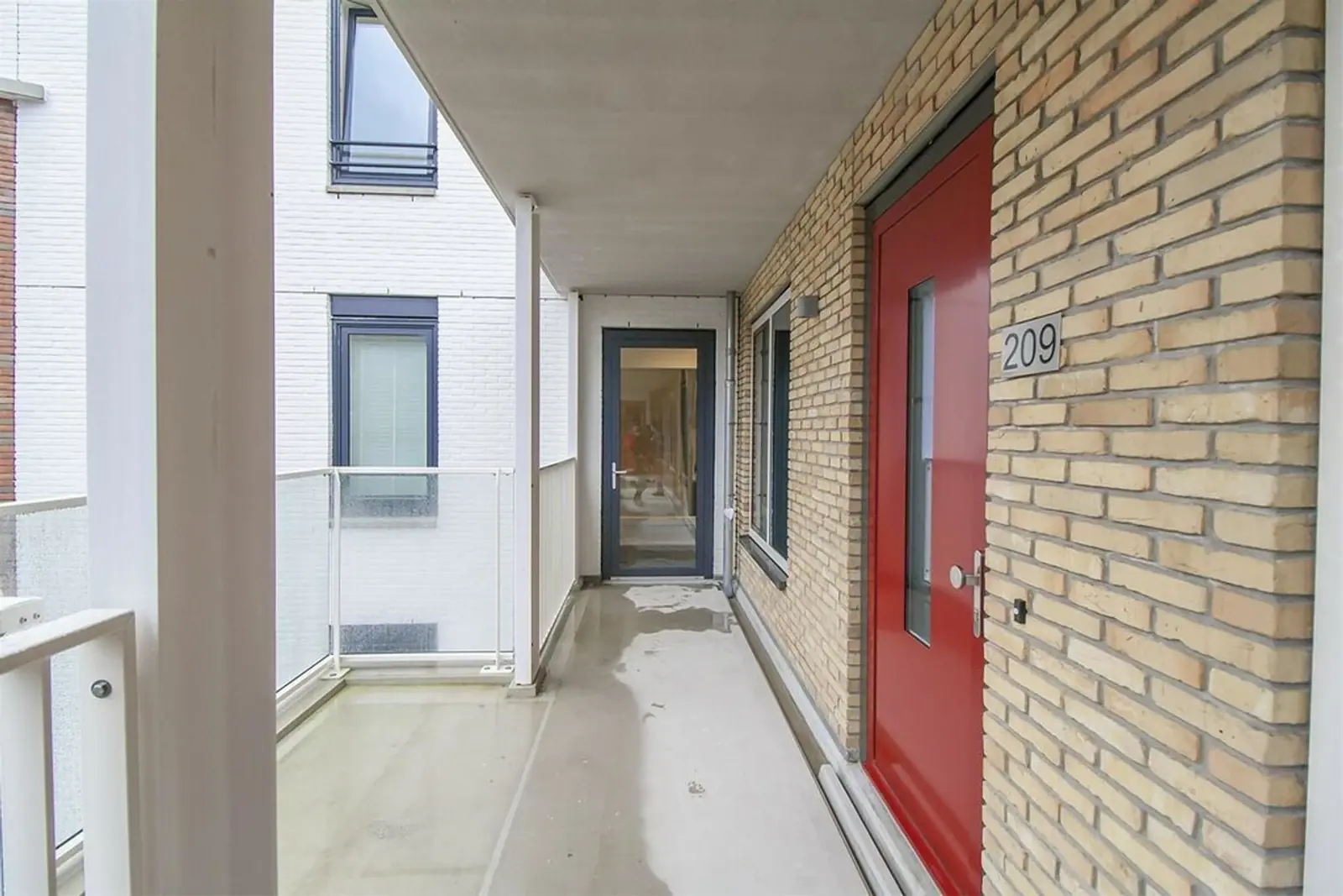 Image 21 of 25