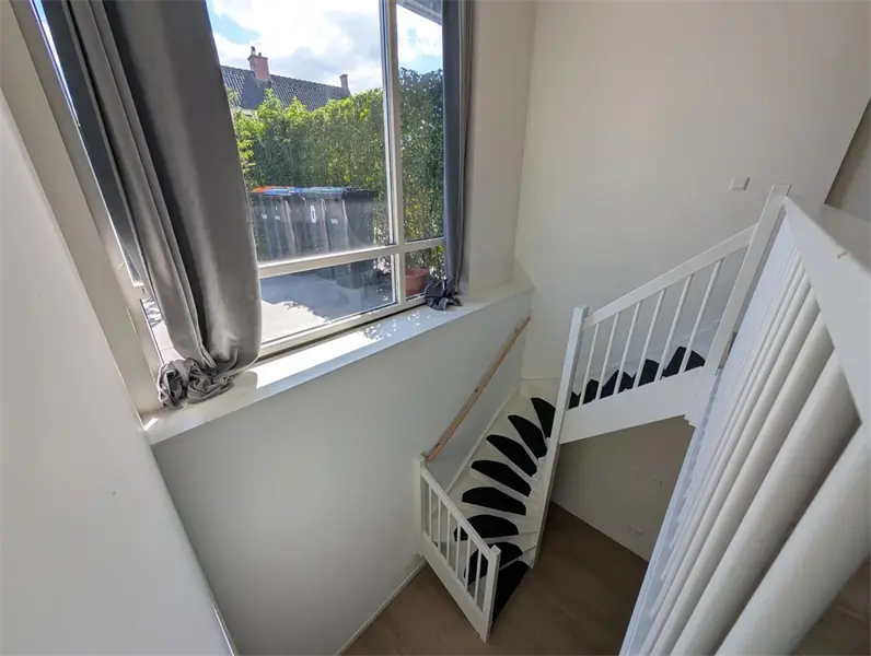 Image 19 of 30