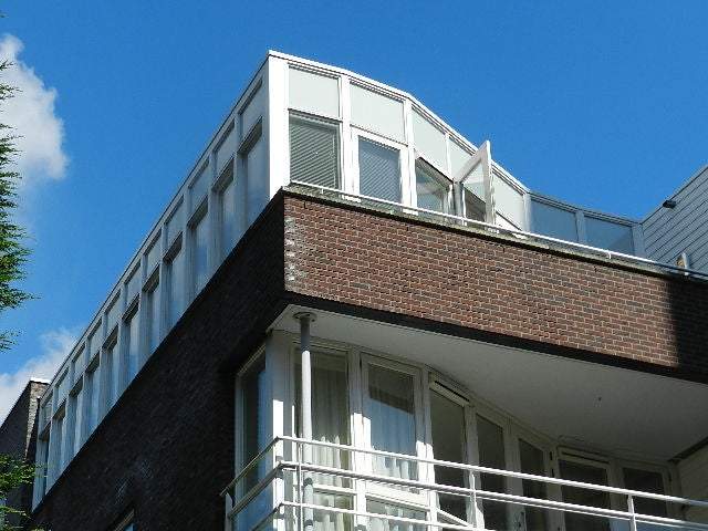 Afbeelding 2 van 17