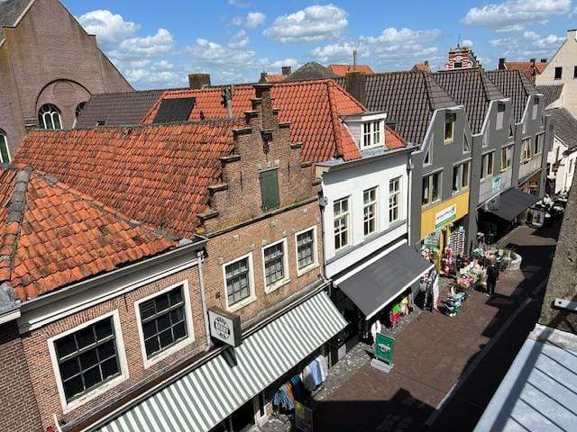 Image 15 of 19