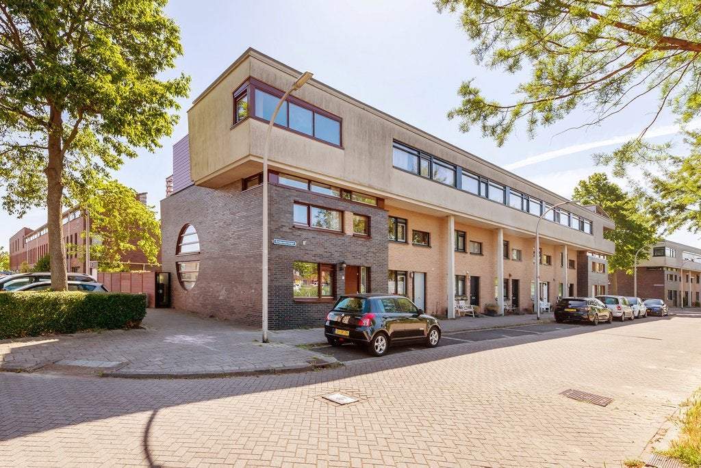 Afbeelding 1 van 34