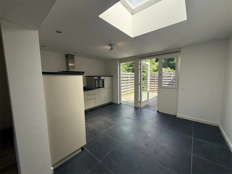 Image 10 of 15