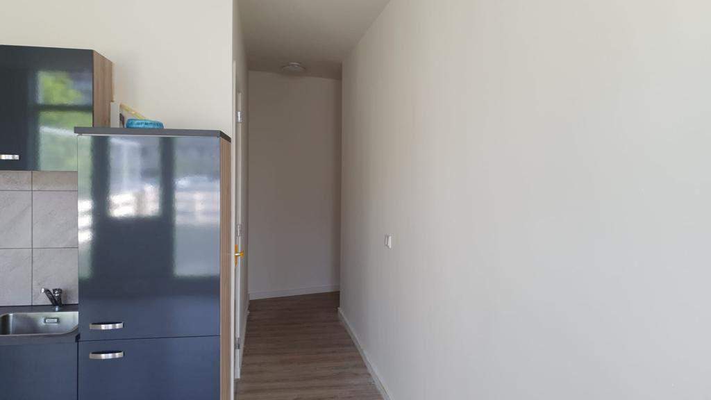 Image 2 of 5