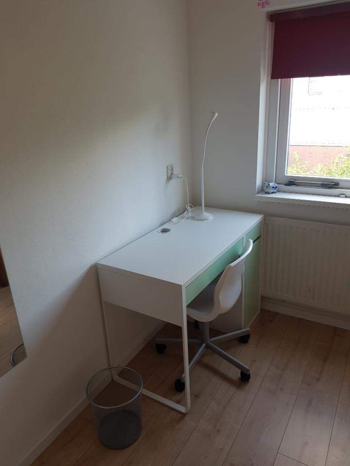 Image 1 sur 4