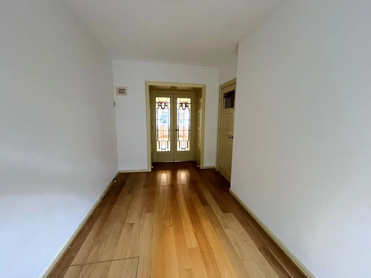 Image 4 of 14