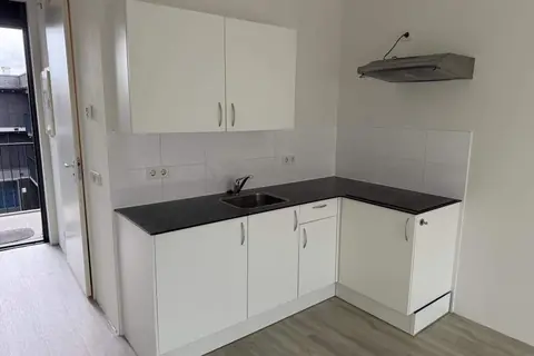 Studio August Allebéplein 552, Amsterdam - Nieuw-West