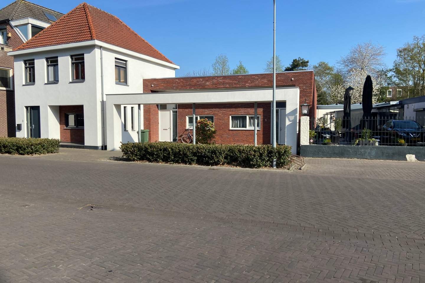 Afbeelding 1 van 12