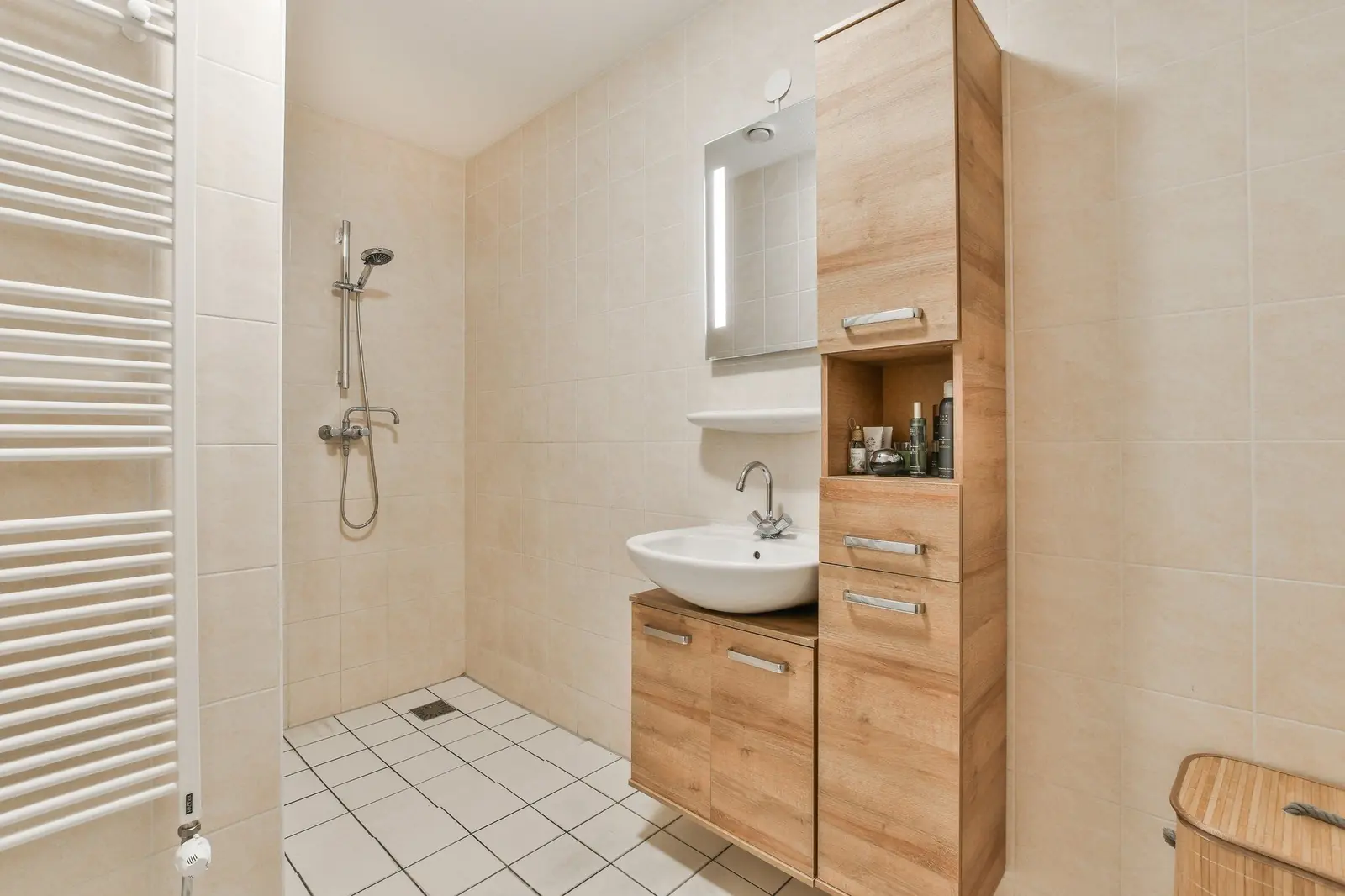 Image 12 of 27