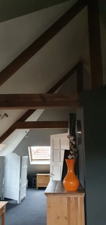 Image 3 of 10