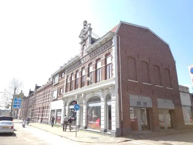 Afbeelding 1 van 6