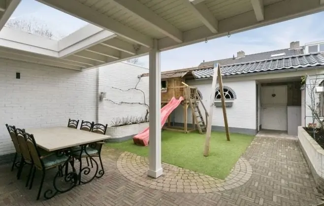 Image 19 of 25