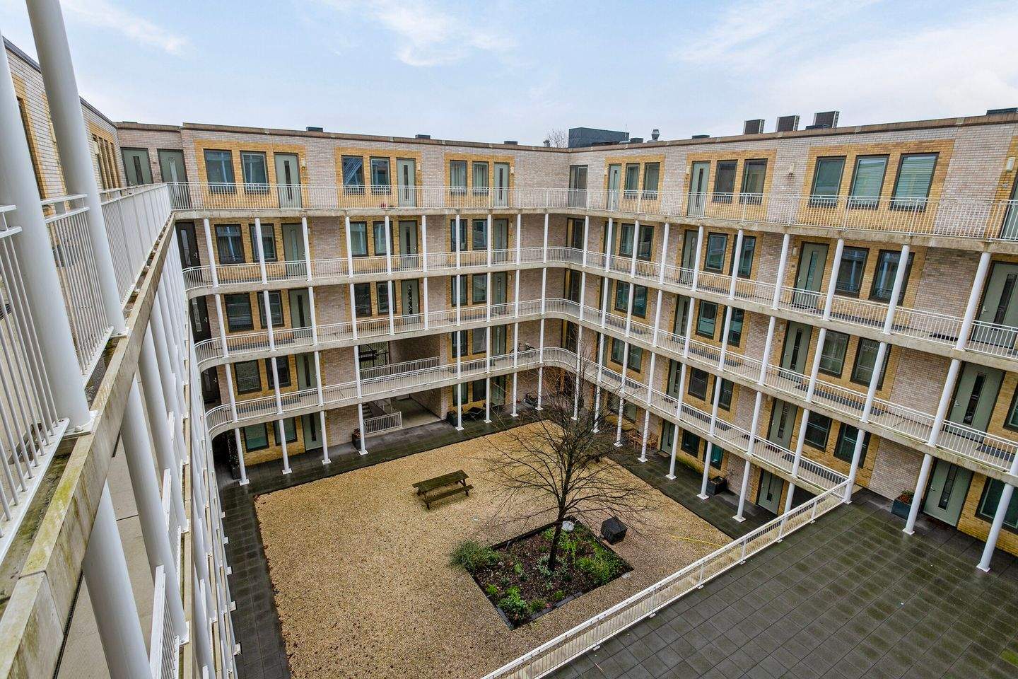 Bild 3 von 12