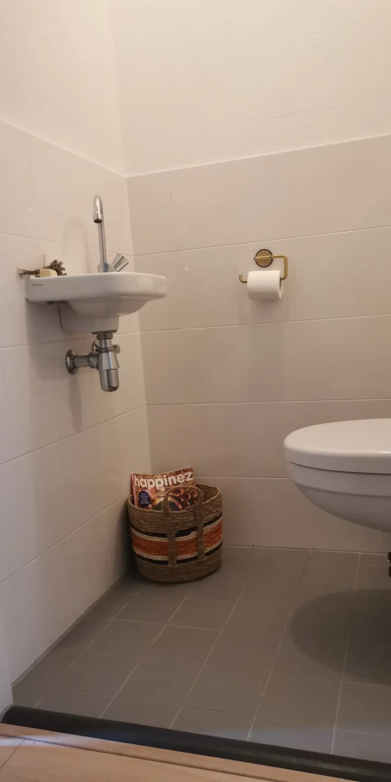 Image 4 of 5