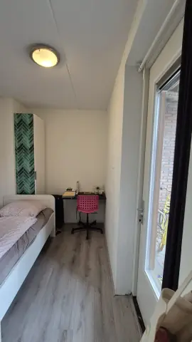 Gemeubileerde kamer Beneluxlaan, Almere - Te huur