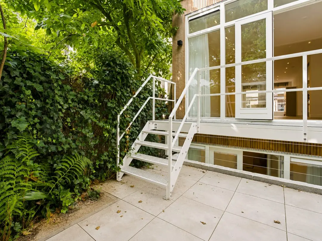 Image 16 of 35