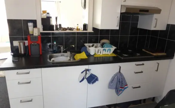 Image 4 of 10