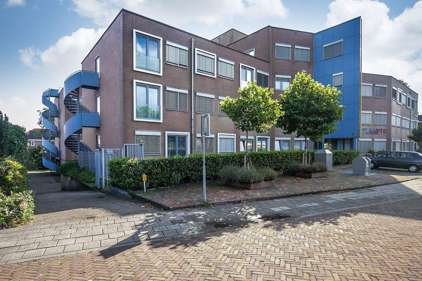 Afbeelding 2 van 12