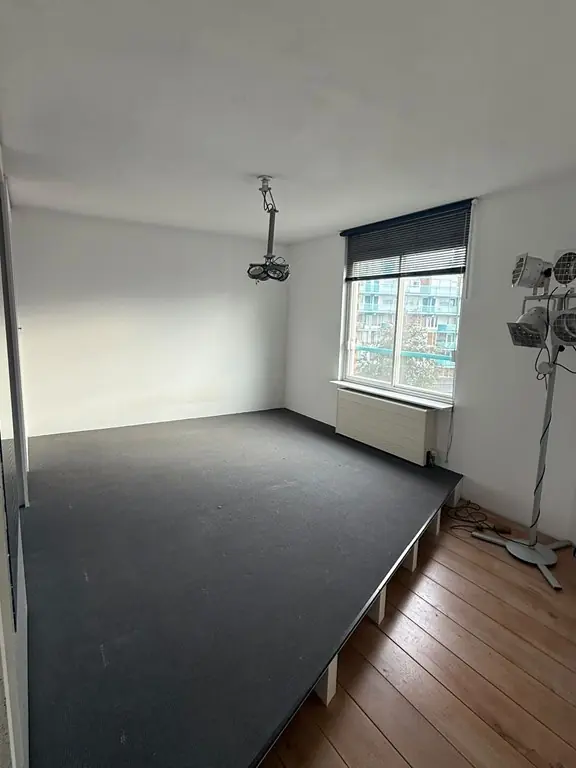 Image 18 of 25