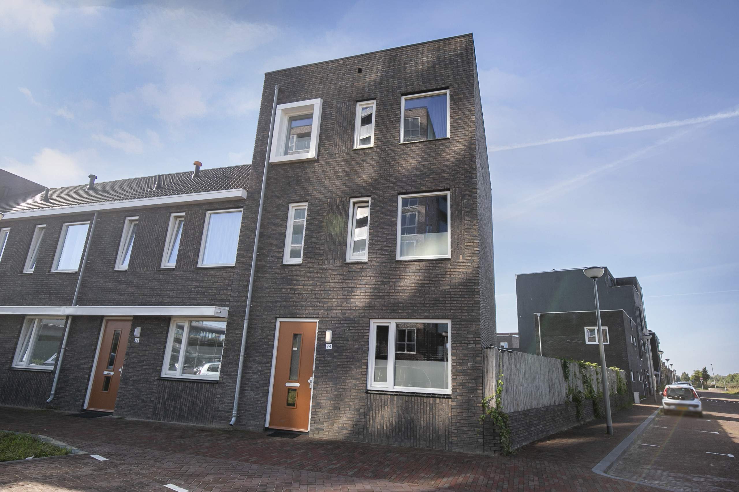 Afbeelding 1 van 26