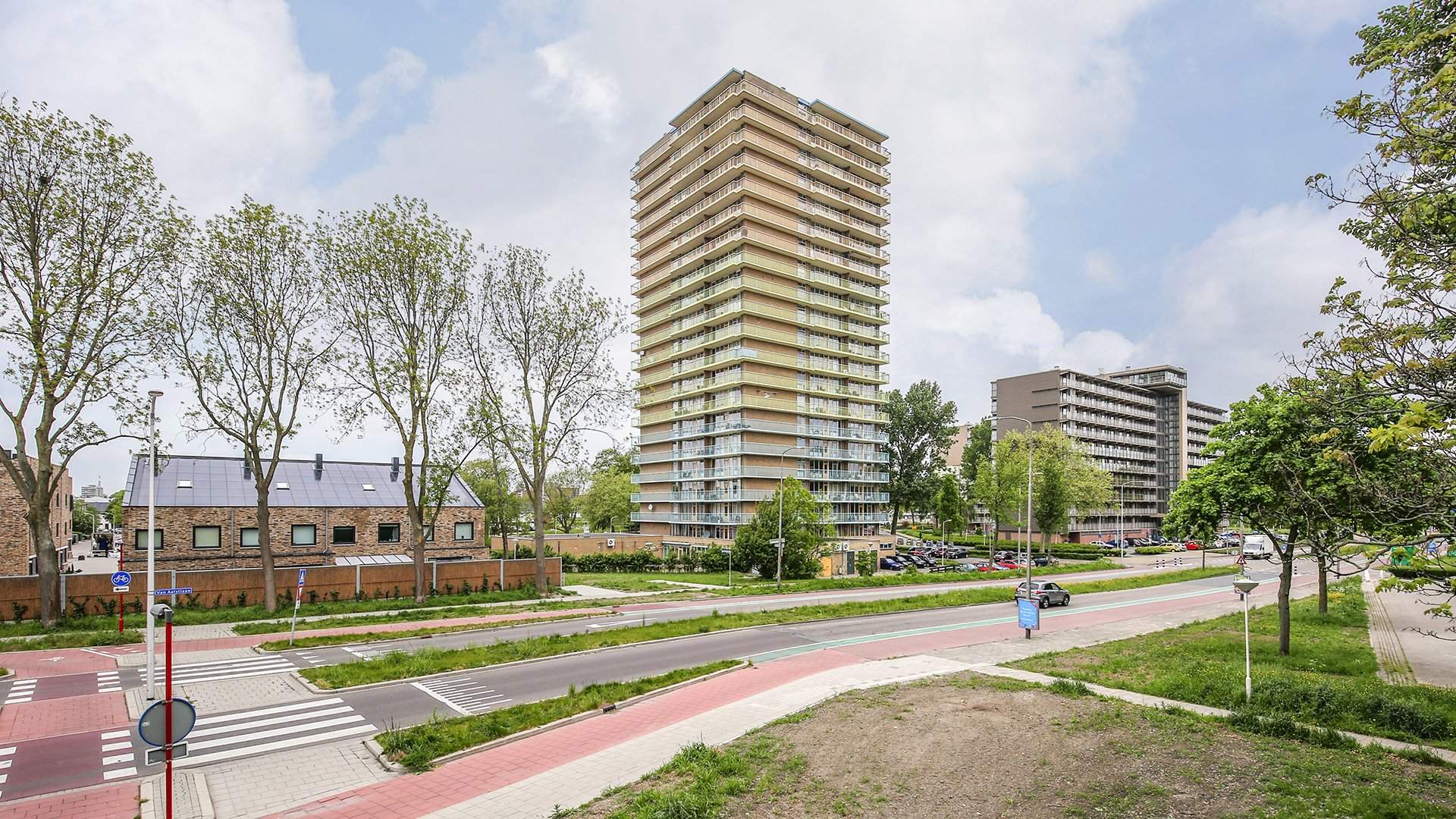 Afbeelding 1 van 9
