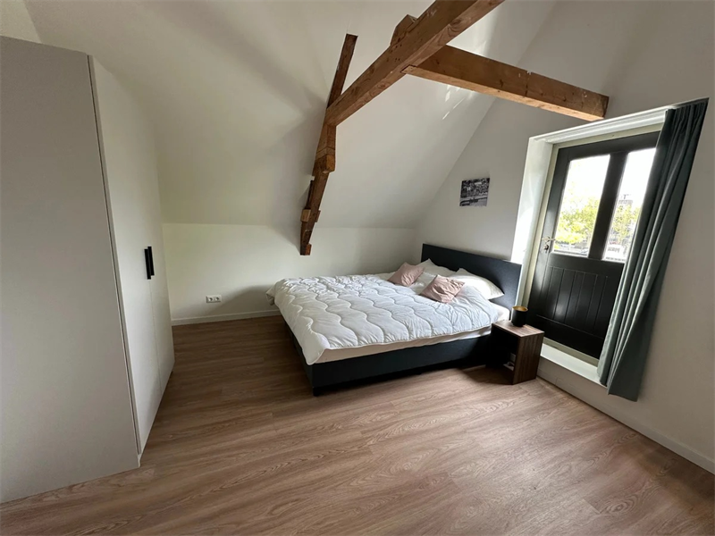 Bild 4 von 8