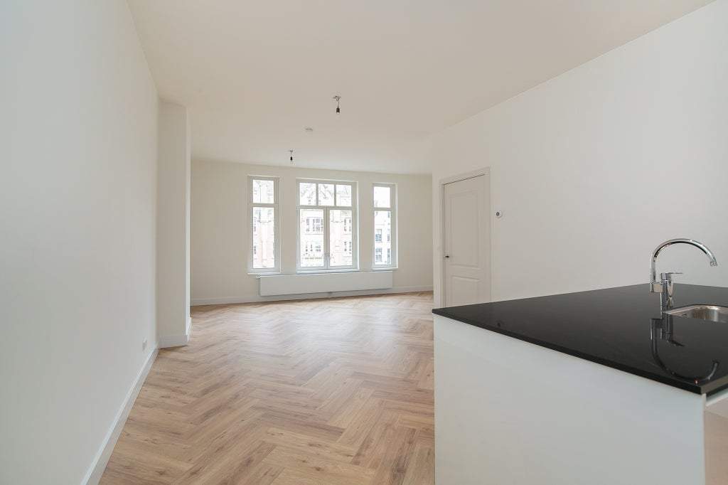 Bild 1 von 21