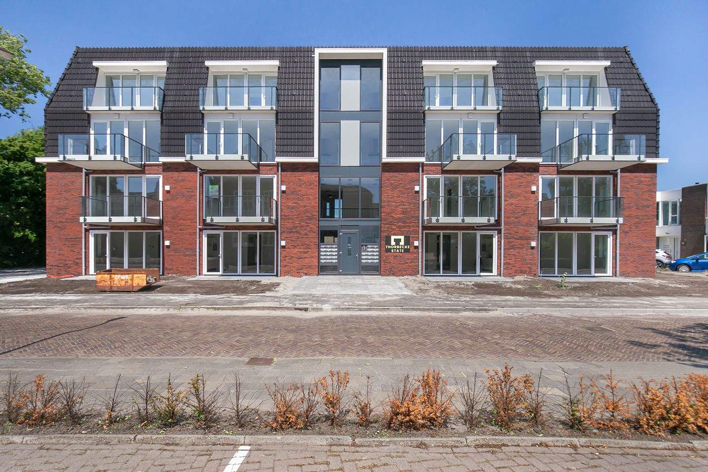 Afbeelding 1 van 12