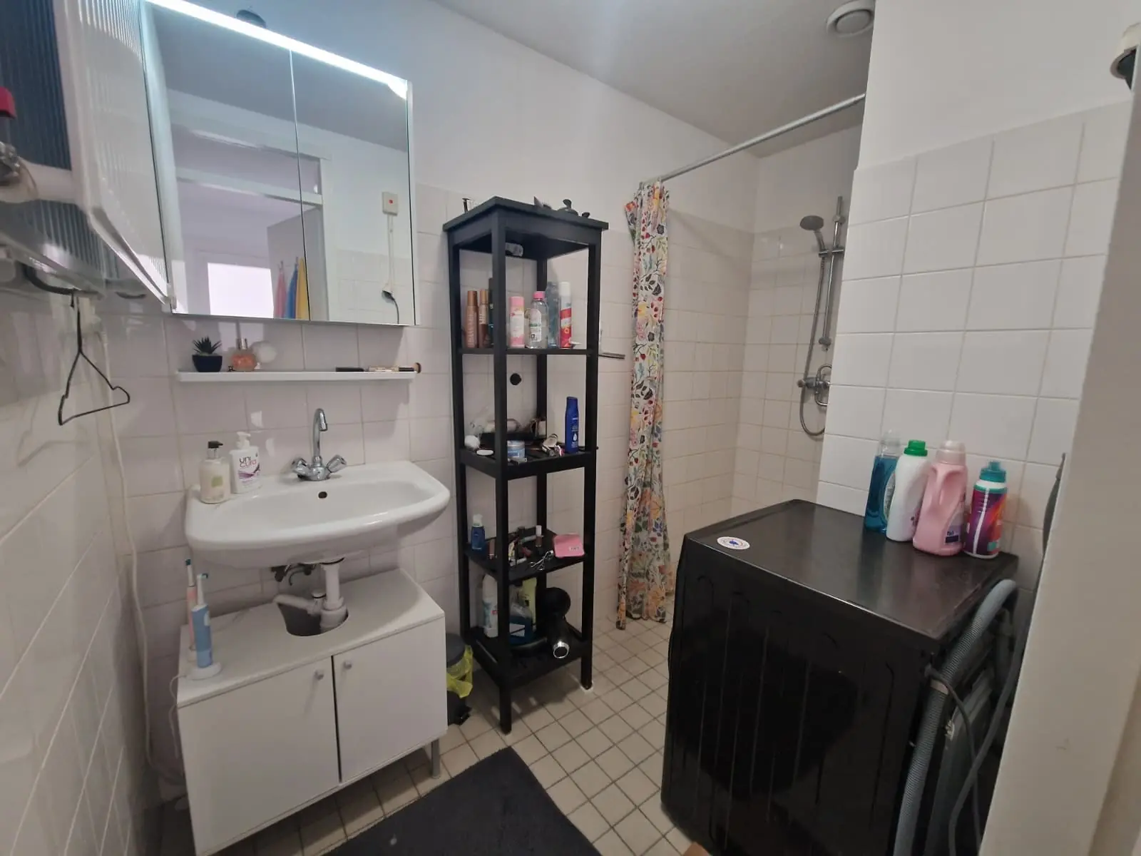 Image 7 of 8