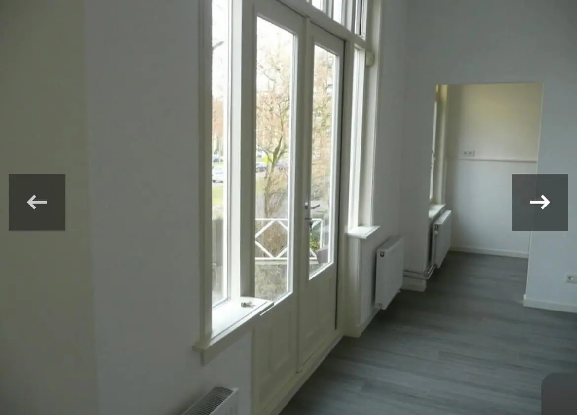 Image 4 of 10
