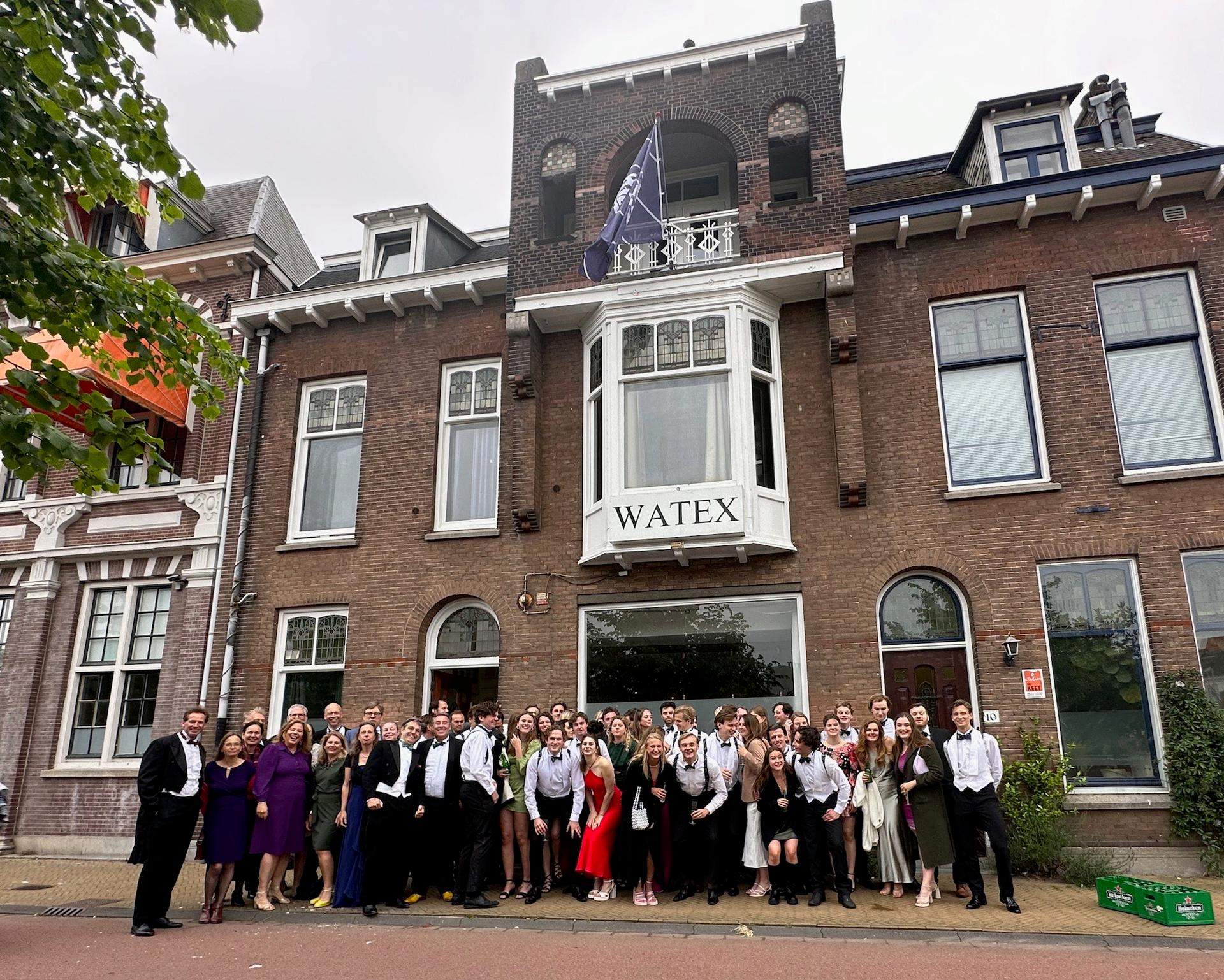 Afbeelding 1 van 7