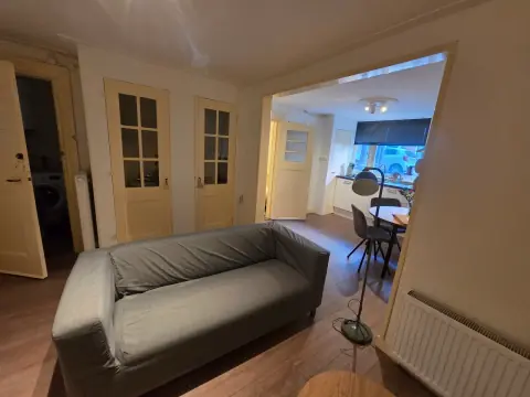 Gemeubileerde studio Marktstraat, Groningen - Te Huur