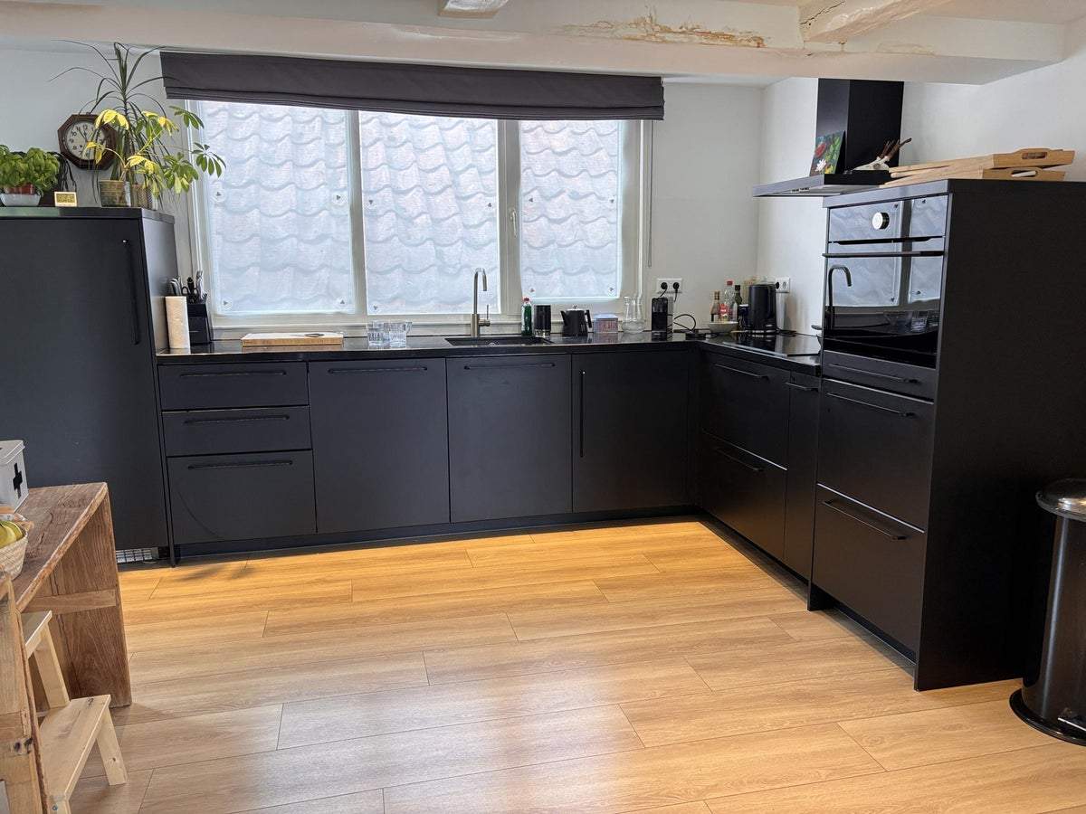 Image 3 of 21