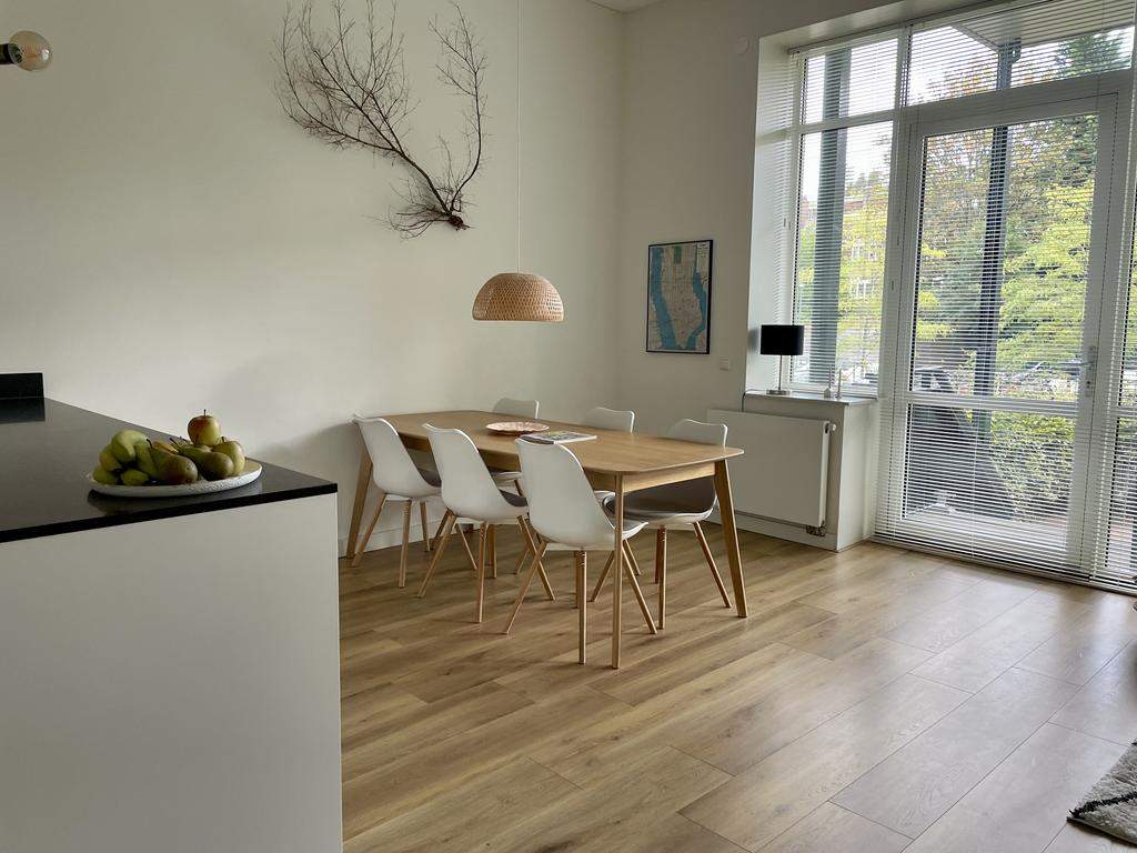 Bild 1 von 24