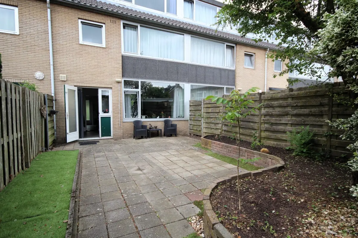 Image 14 of 38